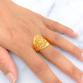 sophisticated-striped-21k-gold-ring