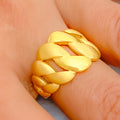 gorgeous-regal-22k-gold-ring