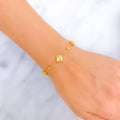 Reflective Sparkling 21k Gold Trio Clover Bracelet 