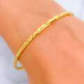 shimmering-zig-zag-22k-gold-bangle