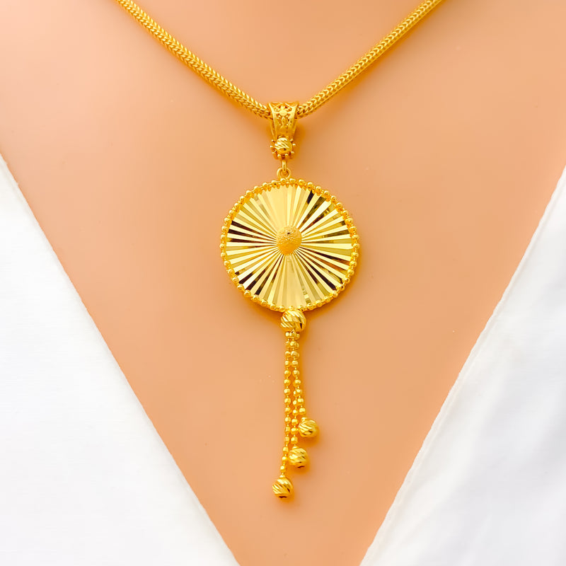 dazzling-chic-turk-21k-gold-pendant-set