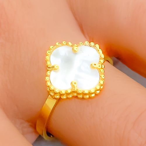 Sleek Mother Of Pearl 21K Gold Ring