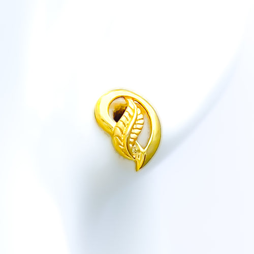 clean-artistic-22k-gold-top-earrings