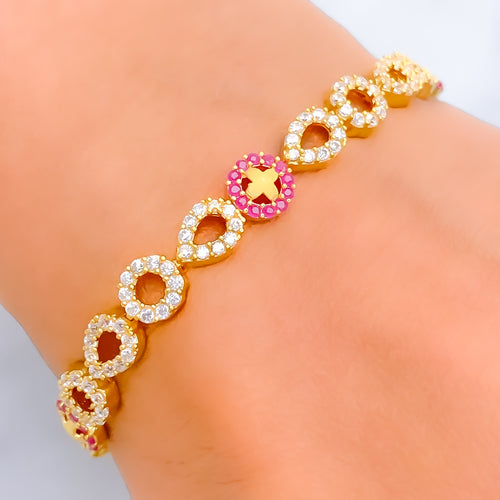 Van Clef Clover Bracelet Designer Womens Jewelry With Original Quality  Crystal Chain Links And Gold Luxury Fashion From Bracelet_xz002, $5.08 |  DHgate.Com