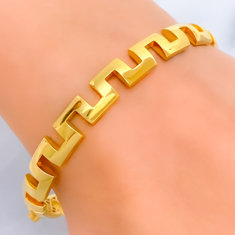 Iconic Bold 22k Gold Bangle Bracelet