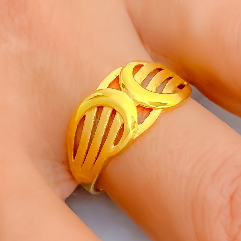 Elegant Everyday 22k Gold Ring