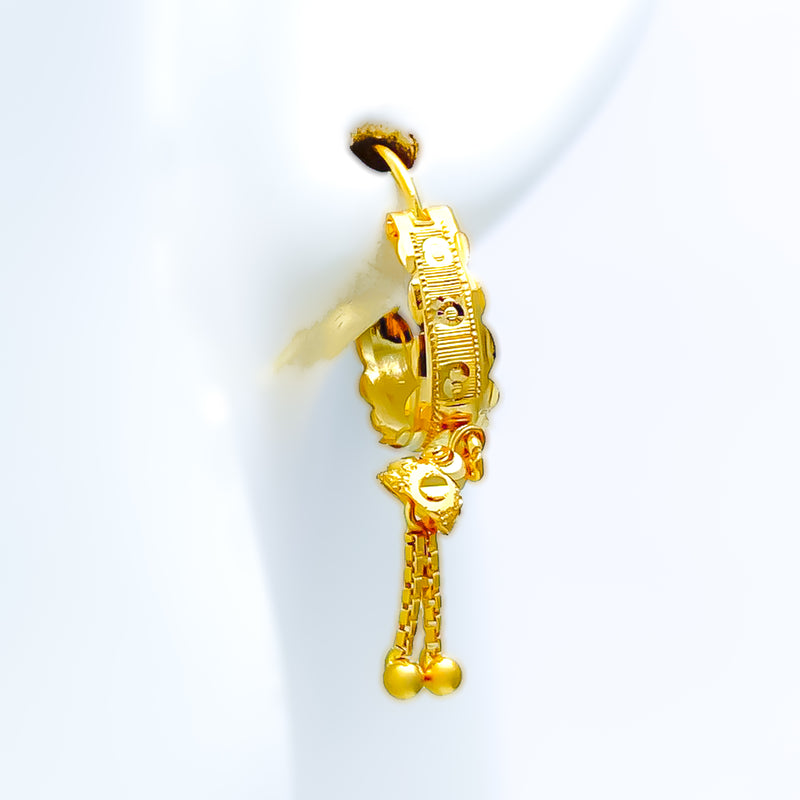 opulent-gleaming-22k-gold-hoop-earrings