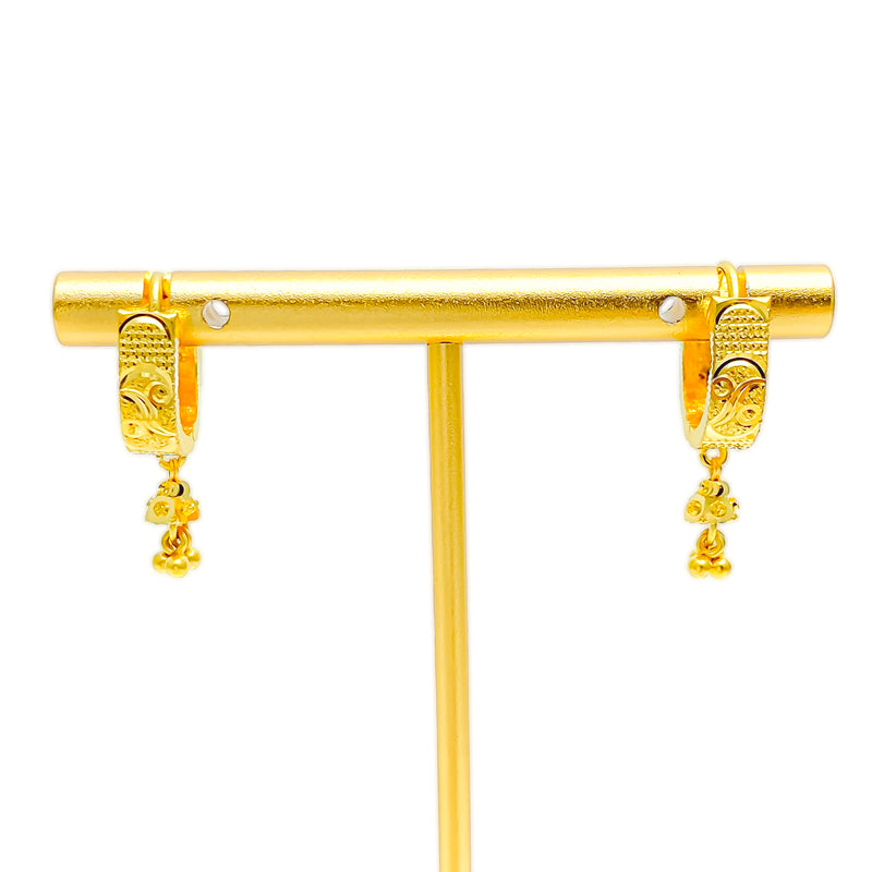 etched-detailed-22k-gold-snug-earrings