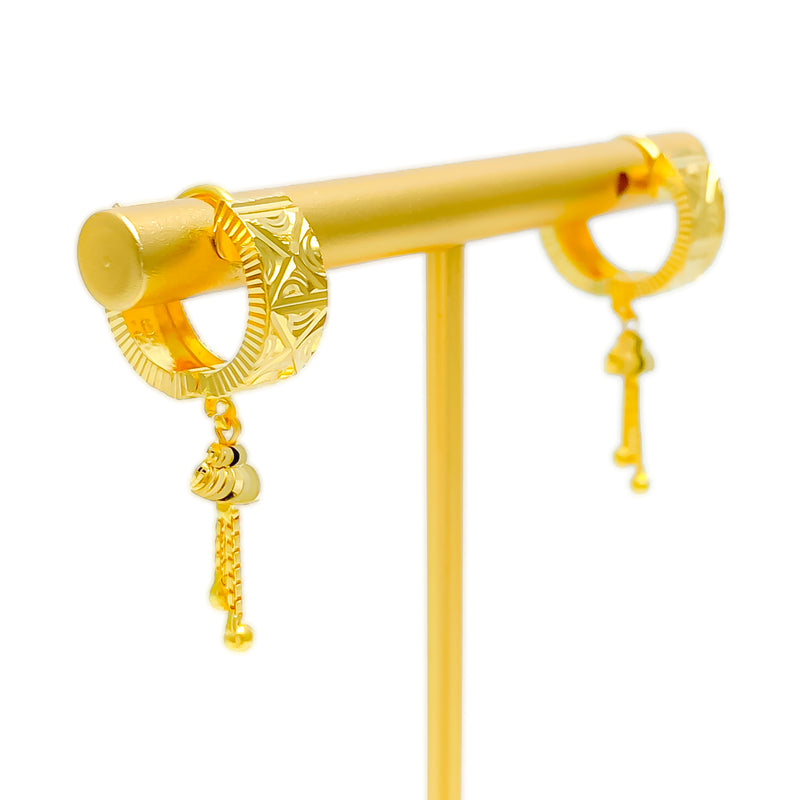 stunning-elegant-22k-gold-snug-earrings