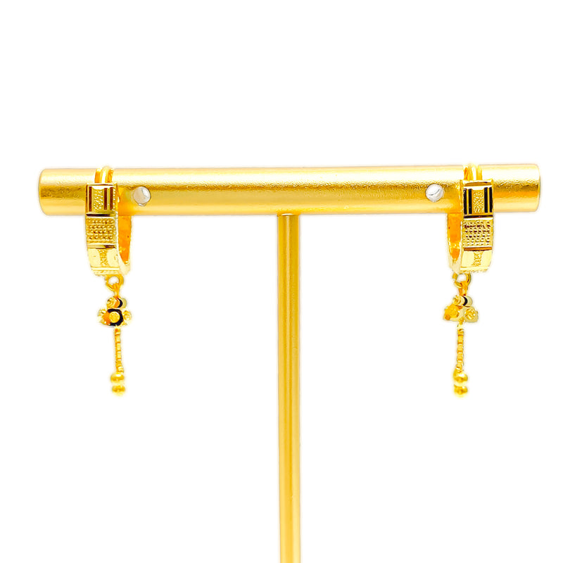 brilliant-artistic-22k-gold-snug-earrings