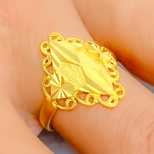 charming-heart-22k-gold-ring