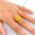 etched-everyday-22k-gold-ring