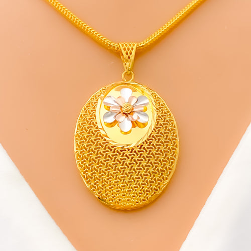 Attractive Floral Oval 22K Gold Mesh Pendant 