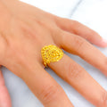 tasteful-shimmering-22k-gold-ring
