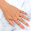 shiny-alternating-diamond-18k-gold-band-ring