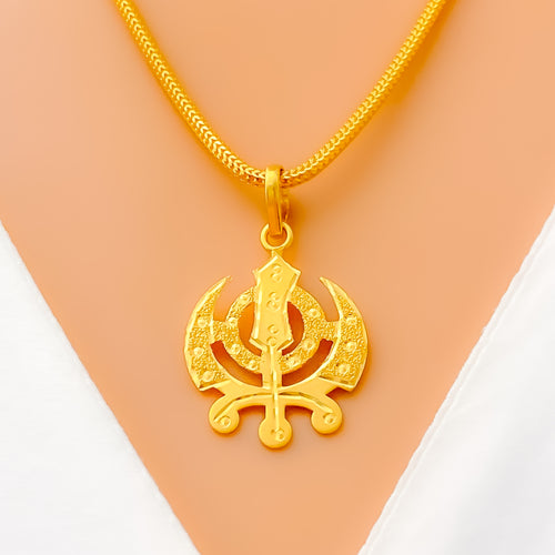 regal-classic-22k-gold-khanda-pendant