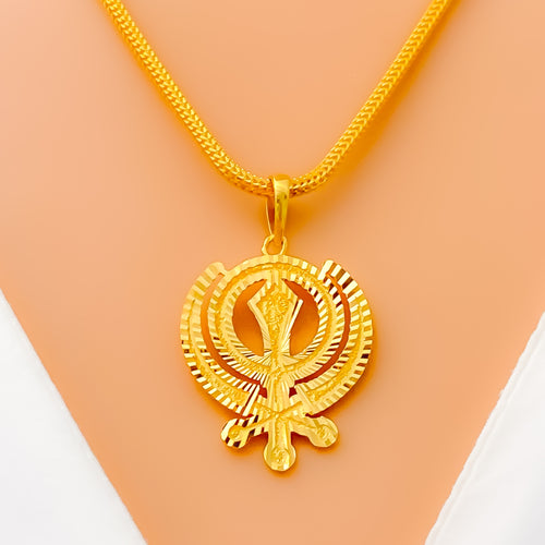 fine-detailed-22k-gold-khanda-pendant