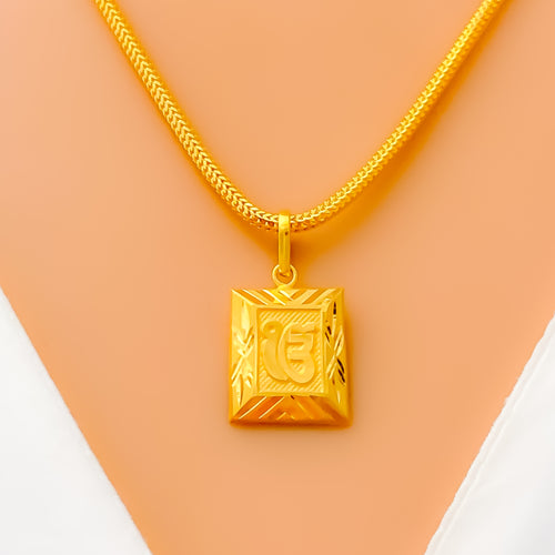 trendy-dressy-22k-gold-khanda-pendant