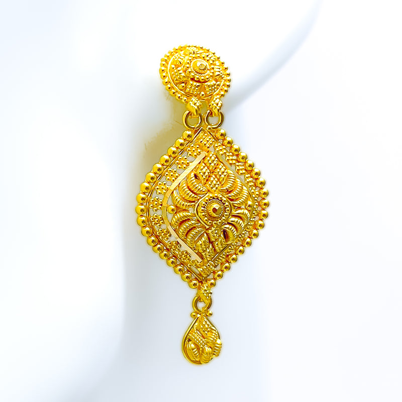 palatial-vine-motif-22k-gold-earrings