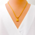 lovely-shimmering-22k-gold-pendant