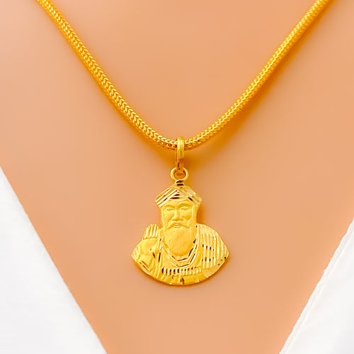 adorned-upscale-22k-gold-pendant