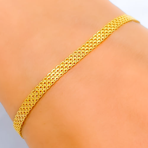 Chic Shimmering 22k Gold Chain Bracelet 