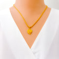 vibrant-leaf-22k-gold-pendant