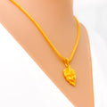 vibrant-leaf-22k-gold-pendant