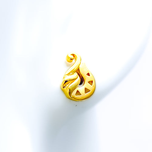 sparkling-tasteful-22k-gold-top-earrings