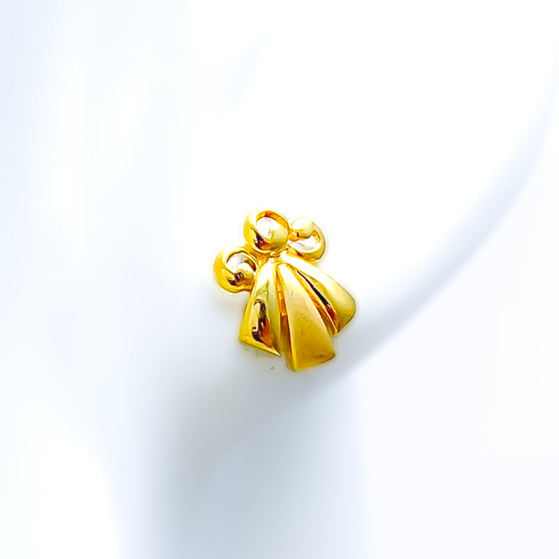 modish-trendy-22k-gold-top-earrings