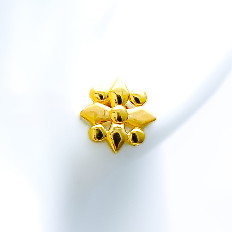 brilliant-shimmering-22k-gold-top-earrings