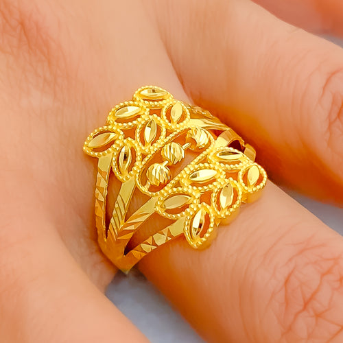 decorative-detailed-22k-gold-ring