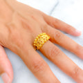 exquisite-leaf-22k-gold-ring