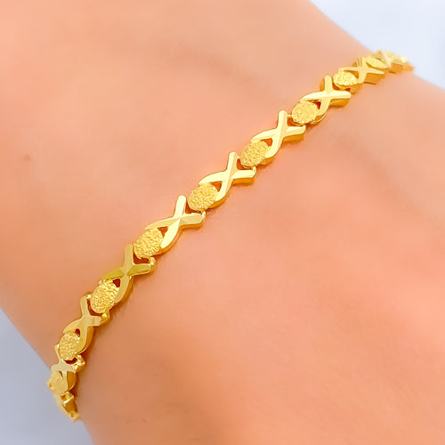 Vibrant Charming 22k Gold Bracelet
