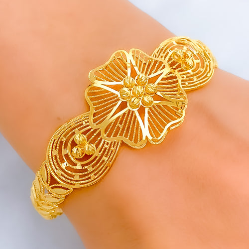 Graceful Striped Flower 22k Gold Bangle Bracelet