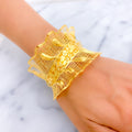 Ornamental Mesh Striped 21K Gold Bangle Bracelet
