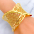 Impressive Bold 21K Gold Meshed Bangle Bracelet