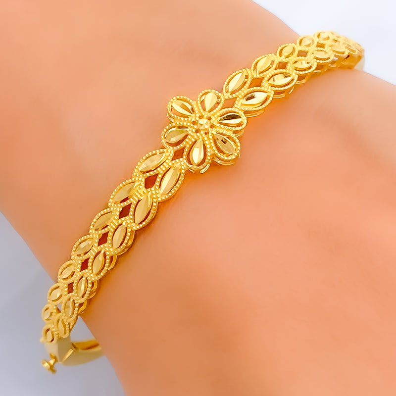 Impressive Sleek 22k Gold Glam Bangle Bracelet
