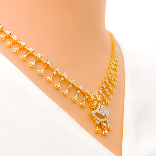 Stylish Fanned Diamond + 18k Gold Necklace Set 