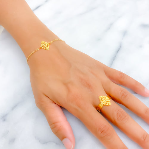 Minimalist Meshed Marquise 21k Gold Bracelet W / Matching Ring
