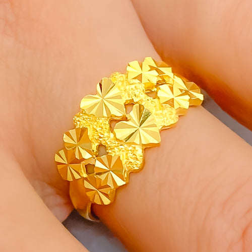 Graceful Contemporary 22k Gold Ring