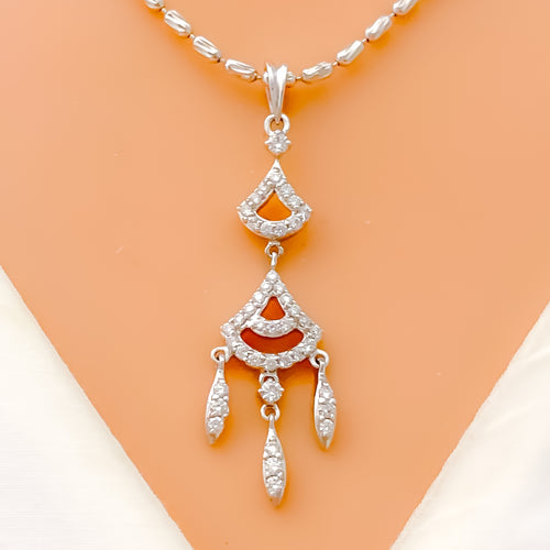 diamond-timeless-hanging-leaf-diamond-pendant-set