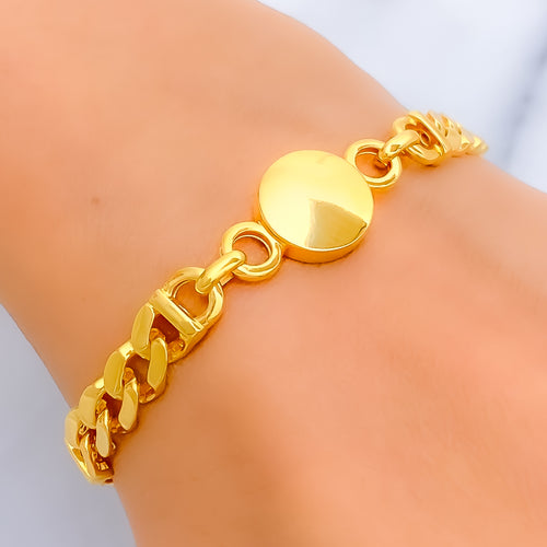 Delightful Radiant 22k Gold Bracelet