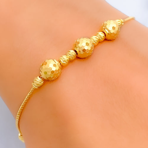 Trendy Dynamic 22k Gold Bracelet