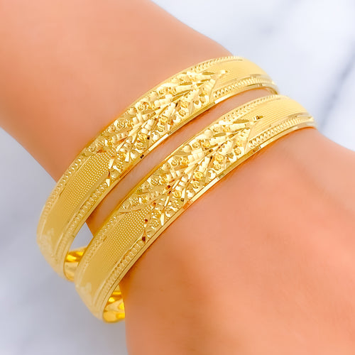 Dazzling Golden Elegant 22k Gold Bangle Pair