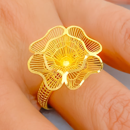 Charming Decorative 21k Gold Ring