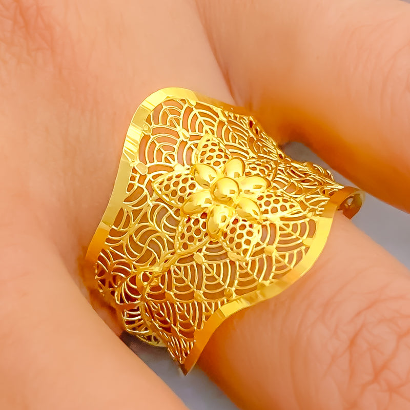 Modern Netted 21k Gold Ring