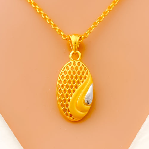 Two-Tone Netted Shimmering 22k Gold Necklace