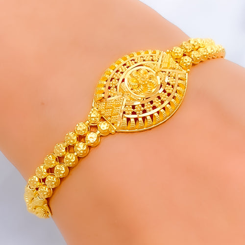 classic-radiant-marquise-22k-gold-bracelet