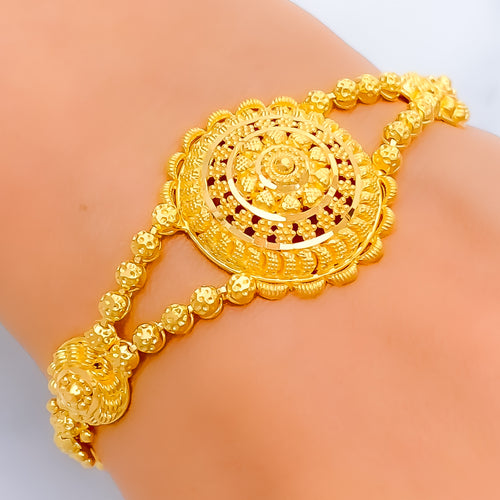 impressive-gleaming-22k-gold-classy-bracelet